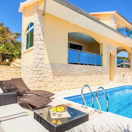 Awesome In Blato With House Sea View