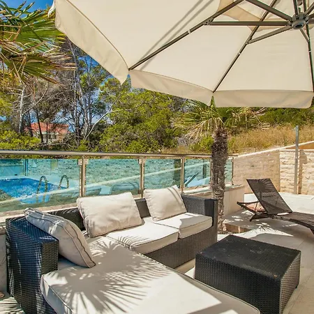Hébergement de vacances Awesome In Blato With House Sea View
